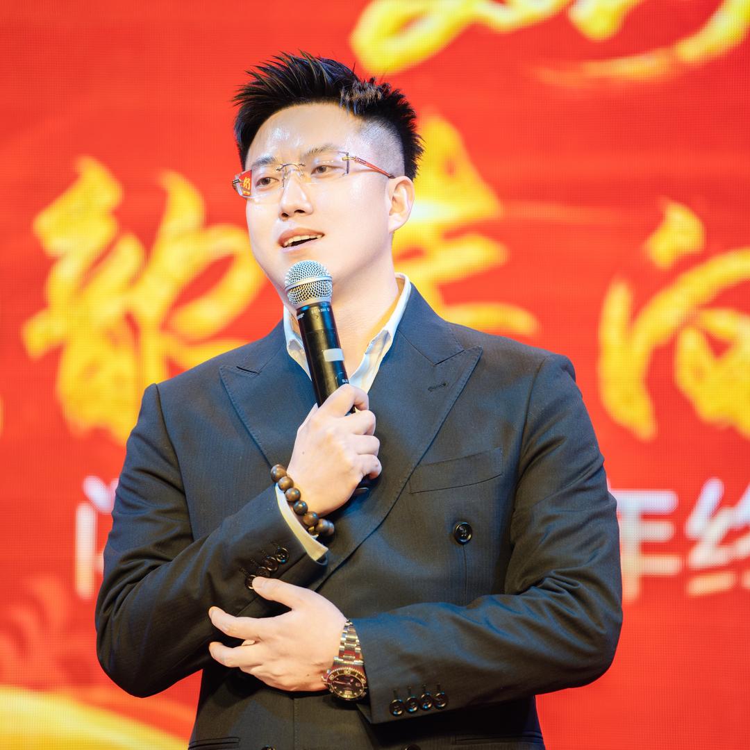 喬佰万