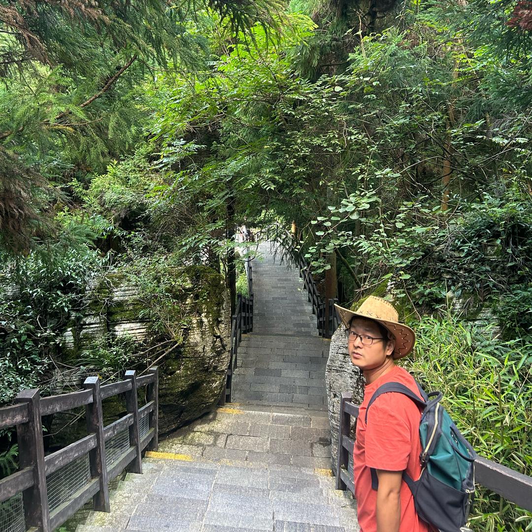 超哥（湖北人在新疆）