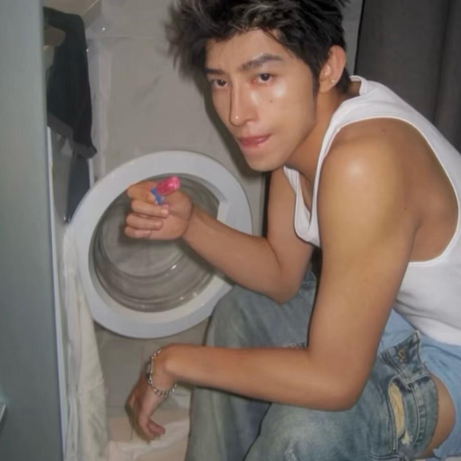 陈辣屋.