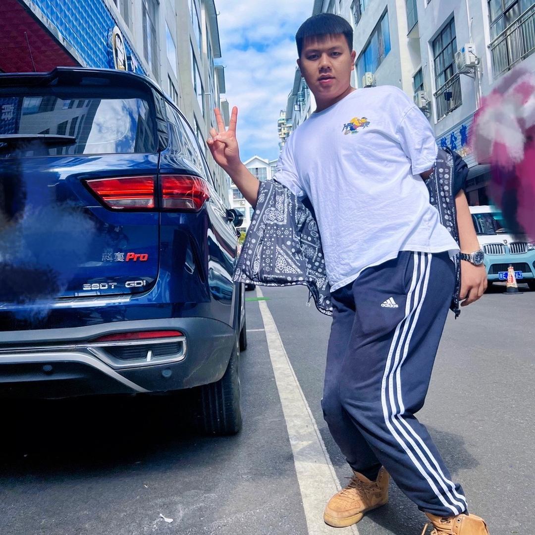 一玖房产低米米探房