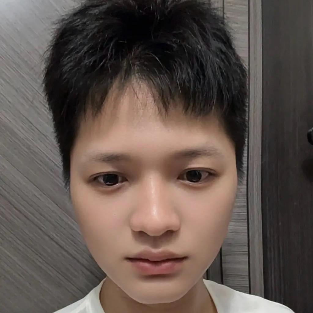 红鲤鱼与绿鲤鱼