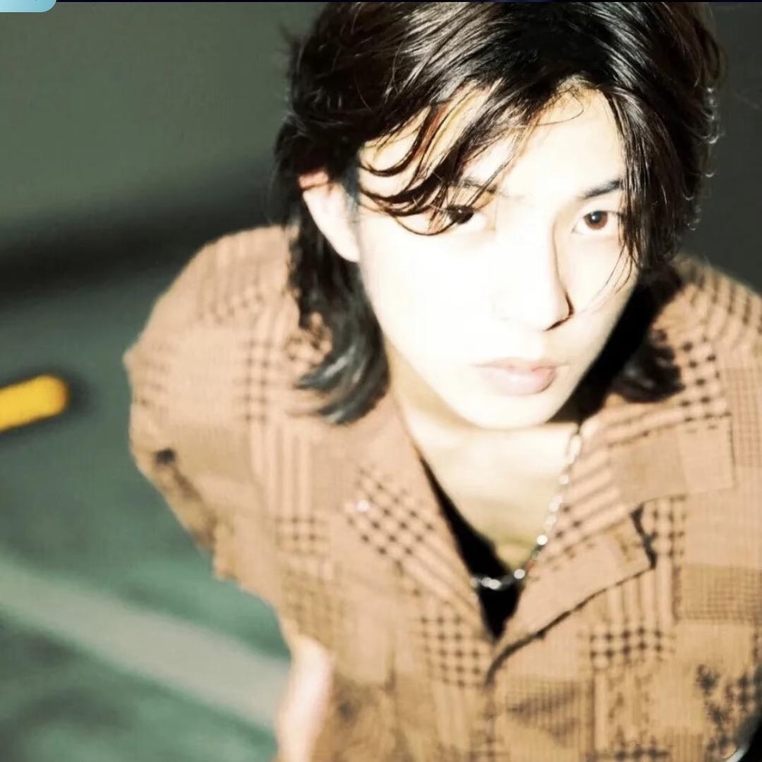 林间偶有半星灯火.