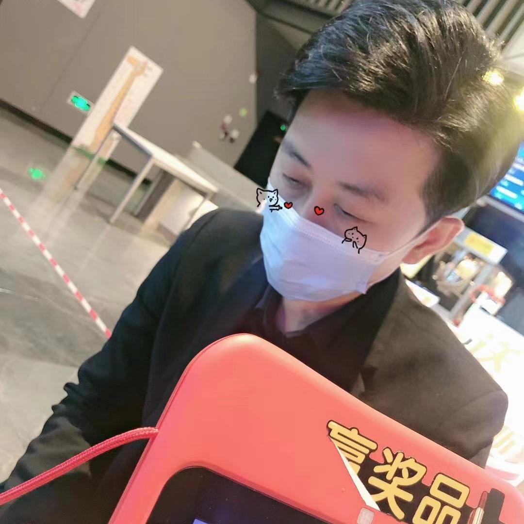 君羡丶