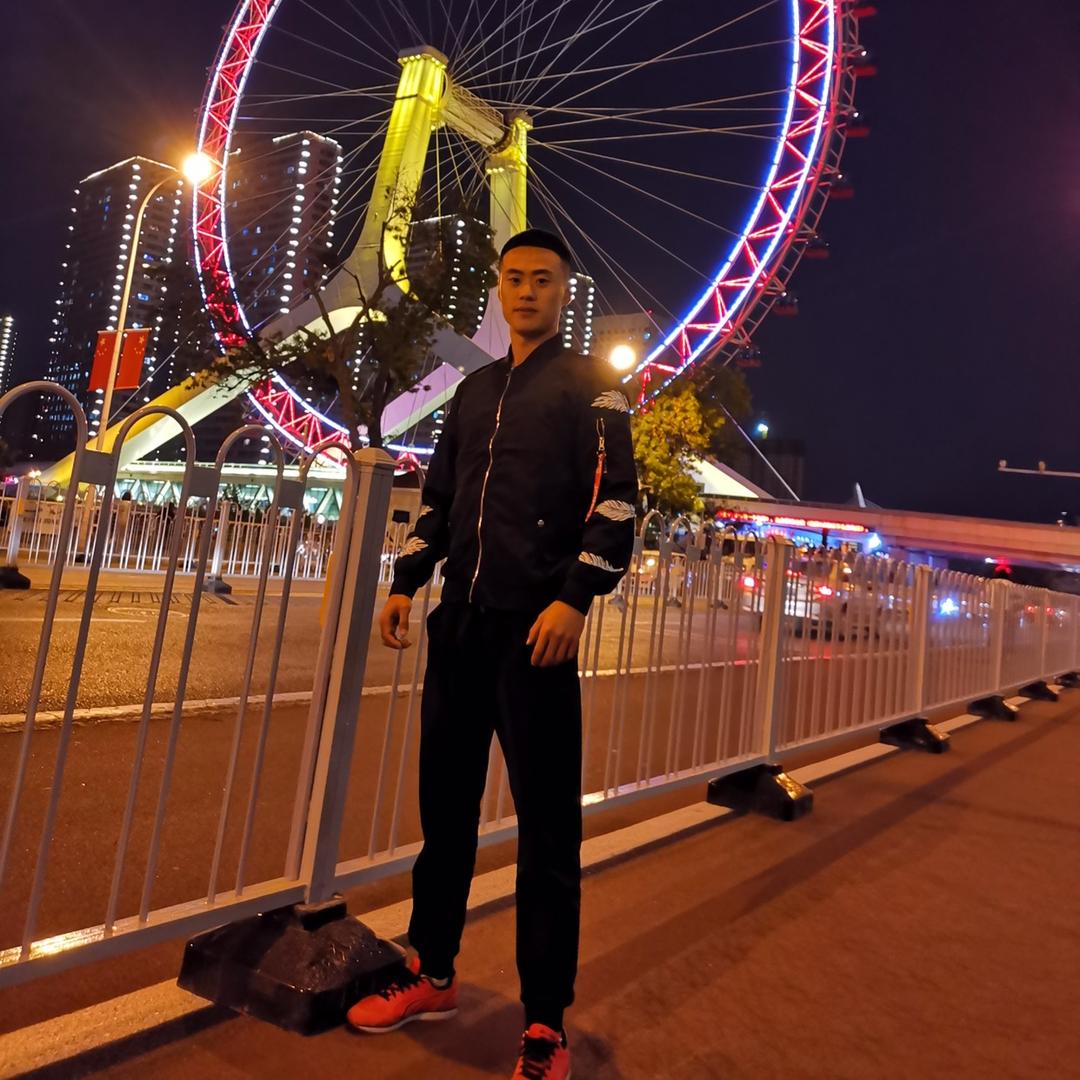 徐亮来了