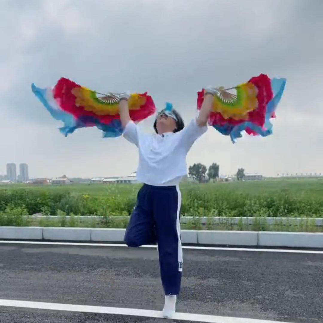 小啊飘r