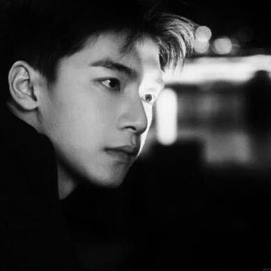 秋天￴￴ ￴￴ ￴