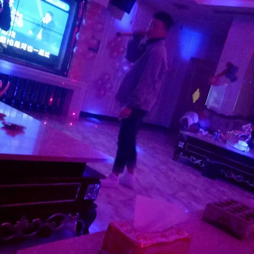 张扯火～～