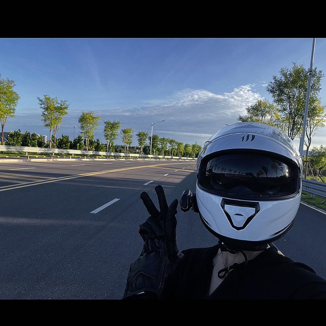 七  🏍