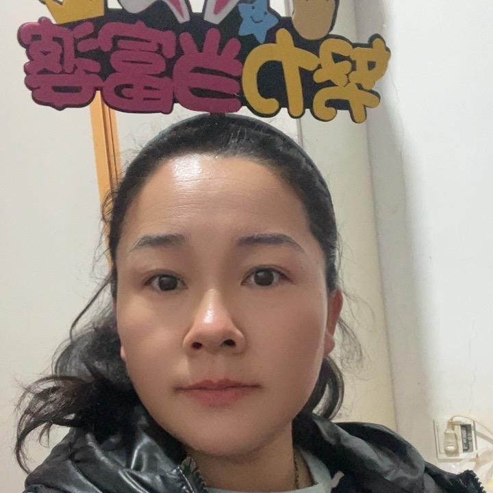 侯梓