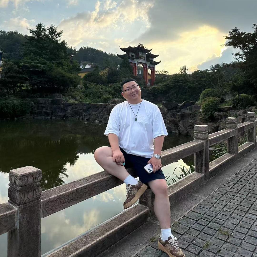 锦瑟·社长