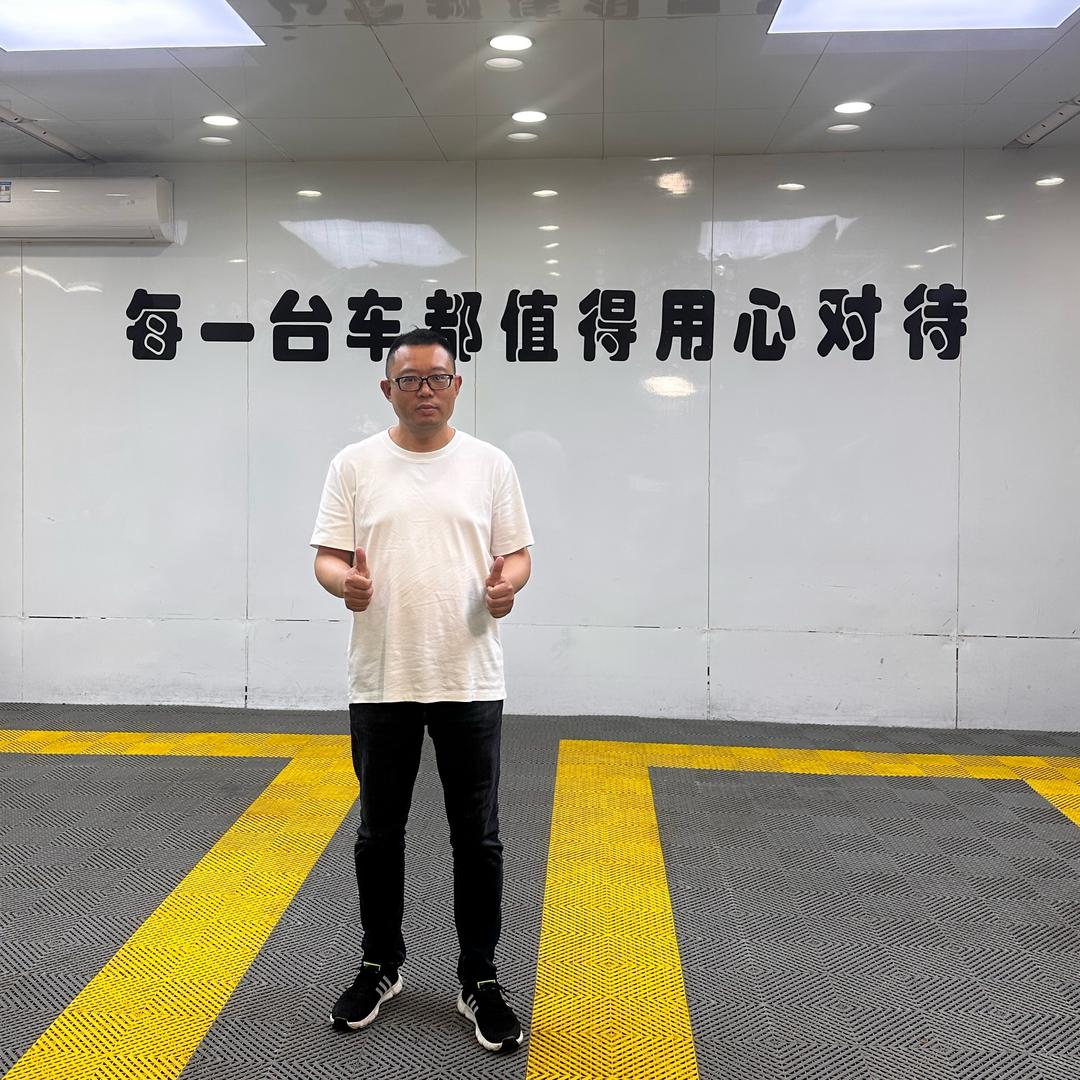 厦门膜艺佳老张（汽车贴膜改装）