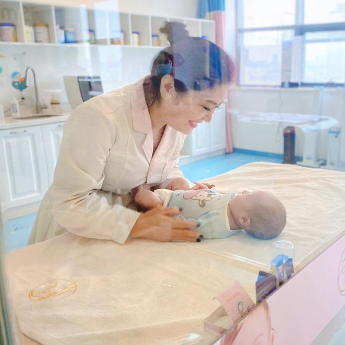 十月阿姨—管姨