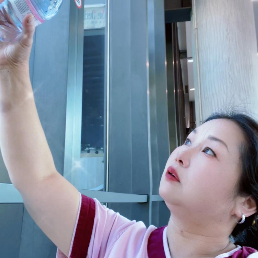 李姣