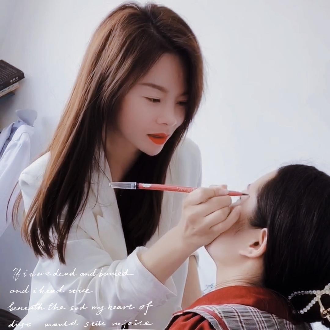 包头三月里美学