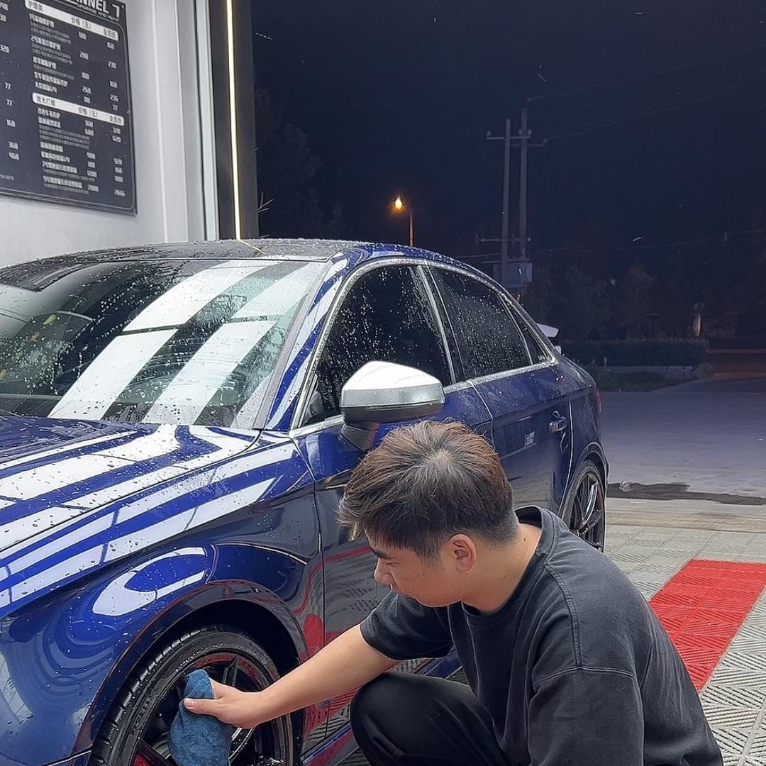 刚弟捌玖拾车行