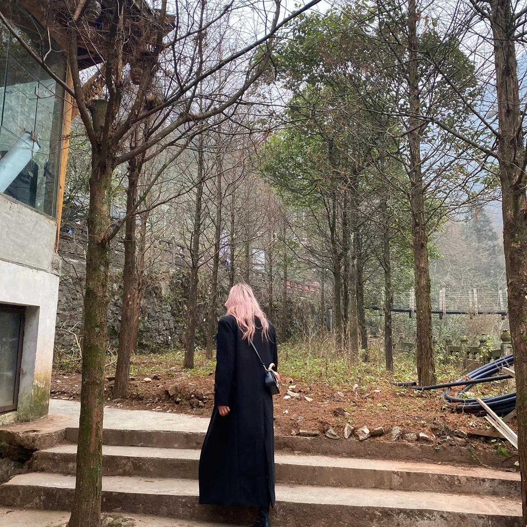 @雅涵静子