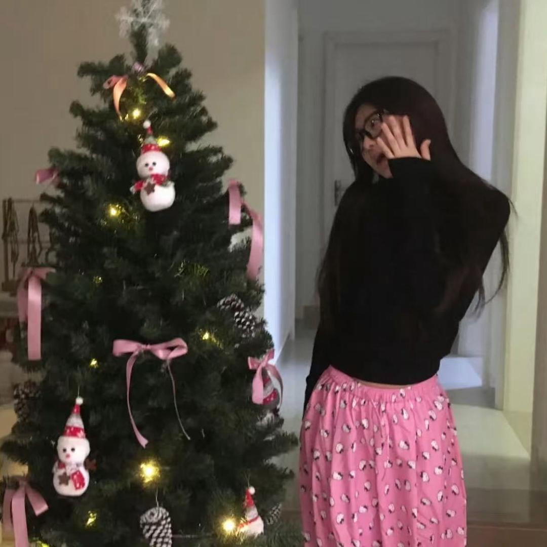 YiYi.