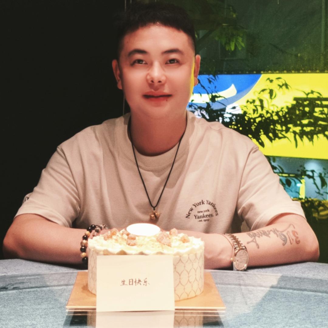 何嘉帆【分享所有】