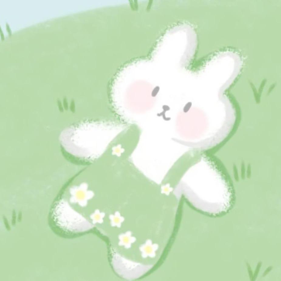 吃榴莲的长颈鹿