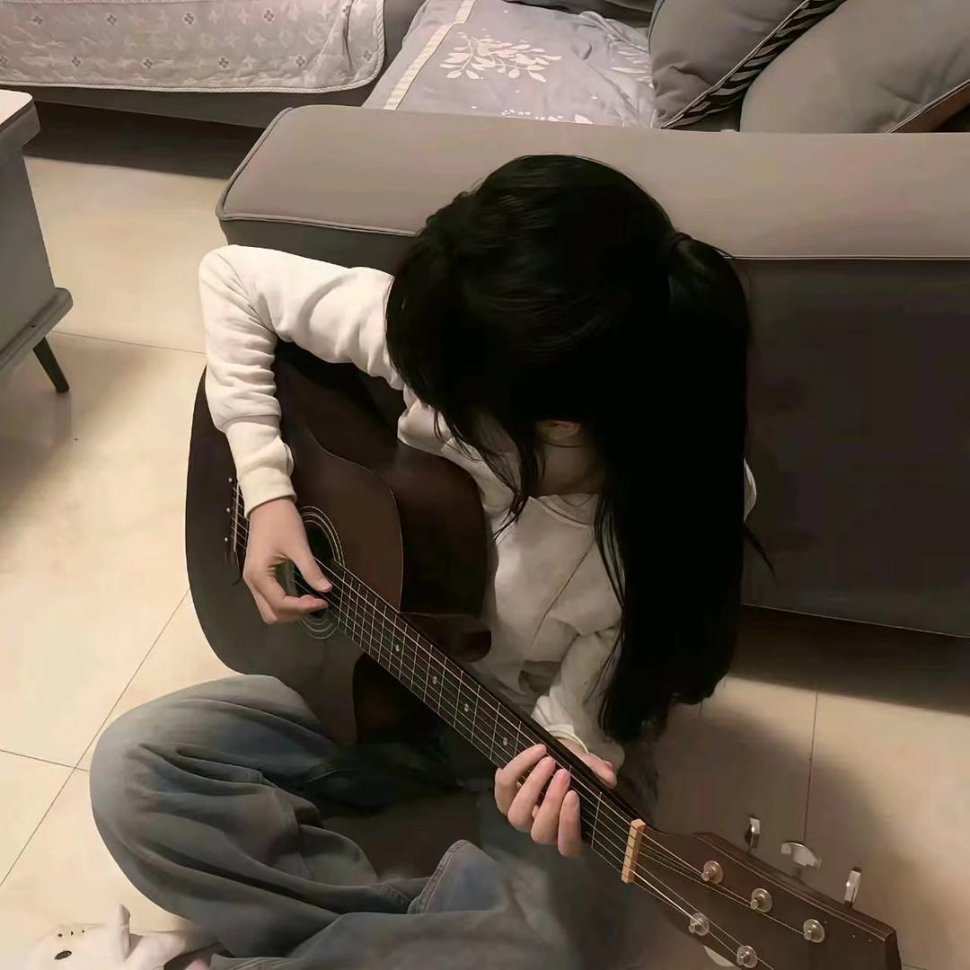 妤头像
