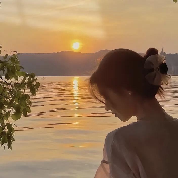 筱然文艺棉麻女装