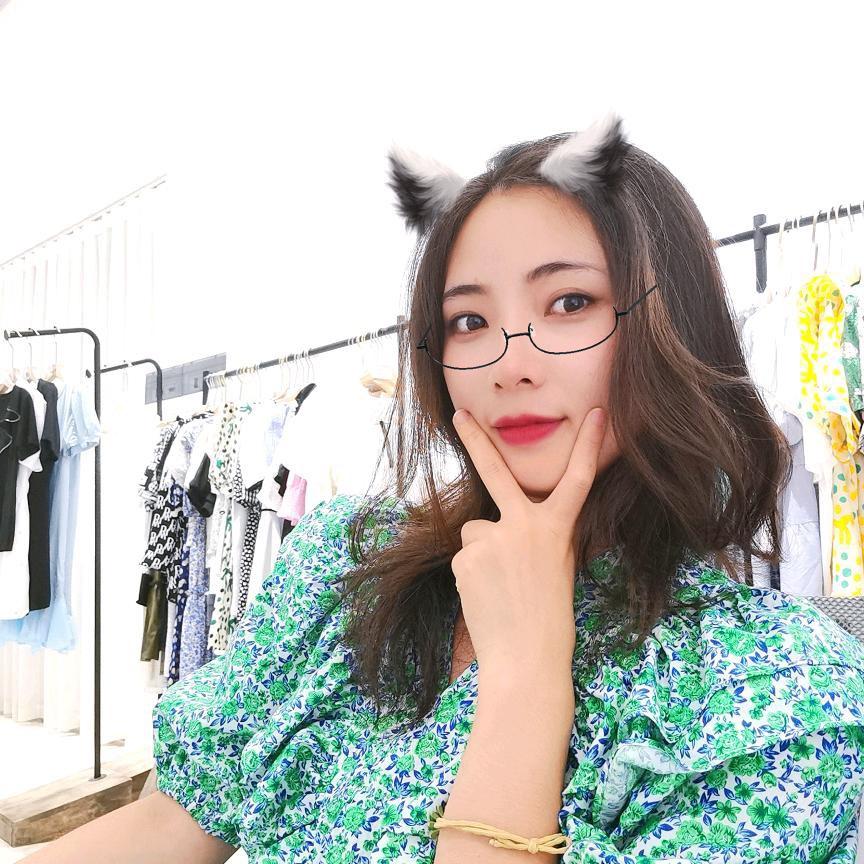 东莞市大朗睿辰服装厂