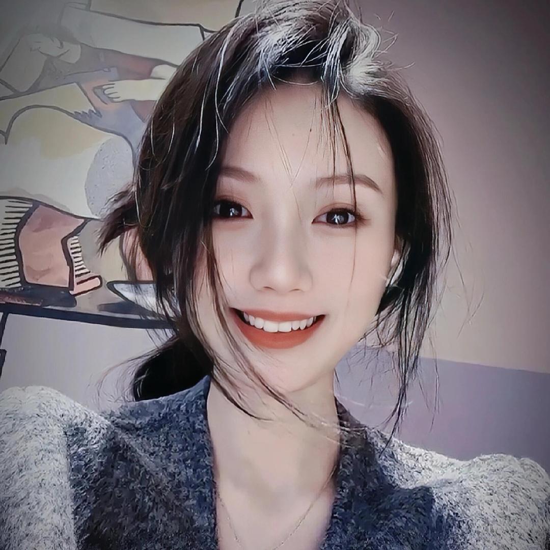 小黎穿搭