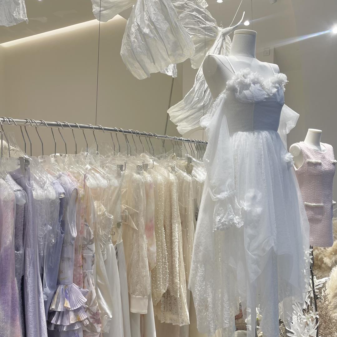 沐言芮服装店