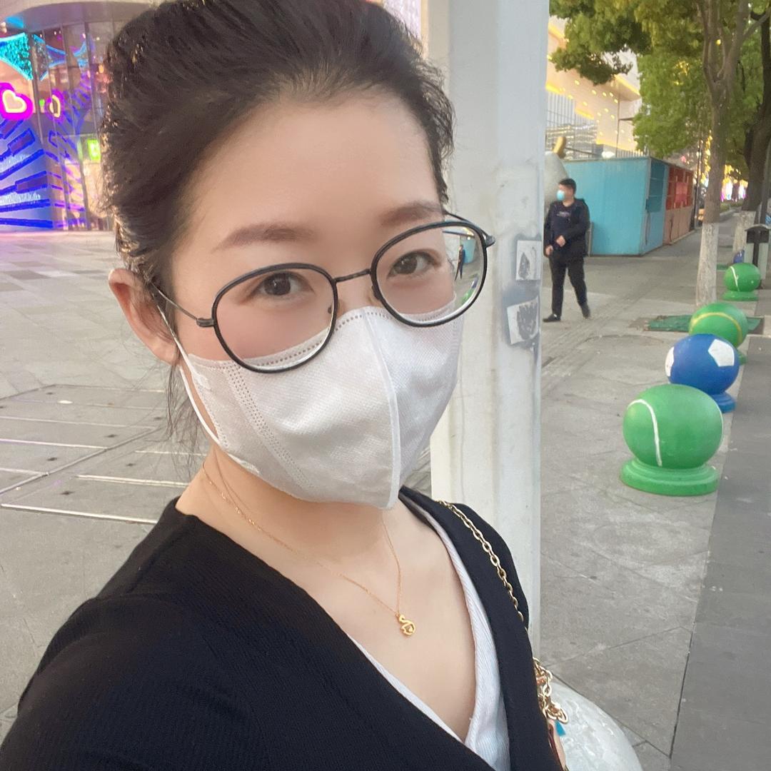 做广告的老板娘
