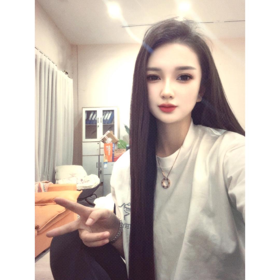 连二妮服饰