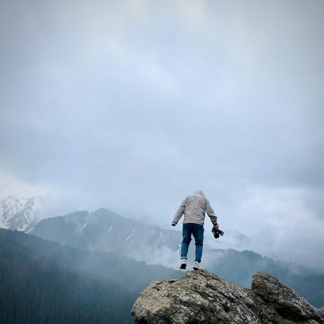 李不管（冬季伊犁阿勒泰📸）