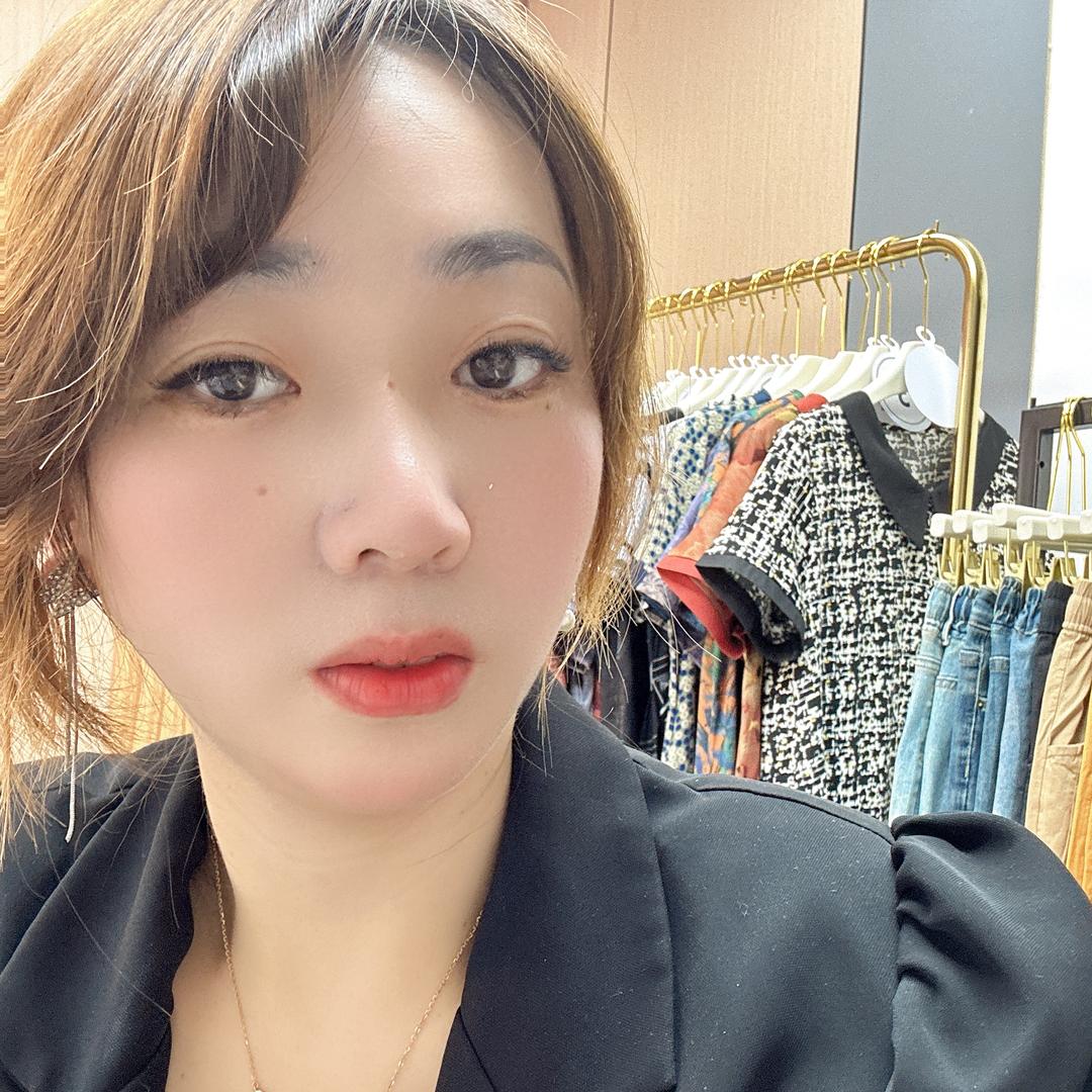 洋气妈妈大码女装衣橱