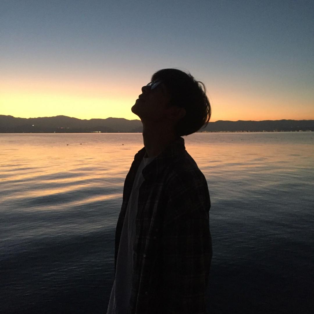 诗酒趁年华☁️