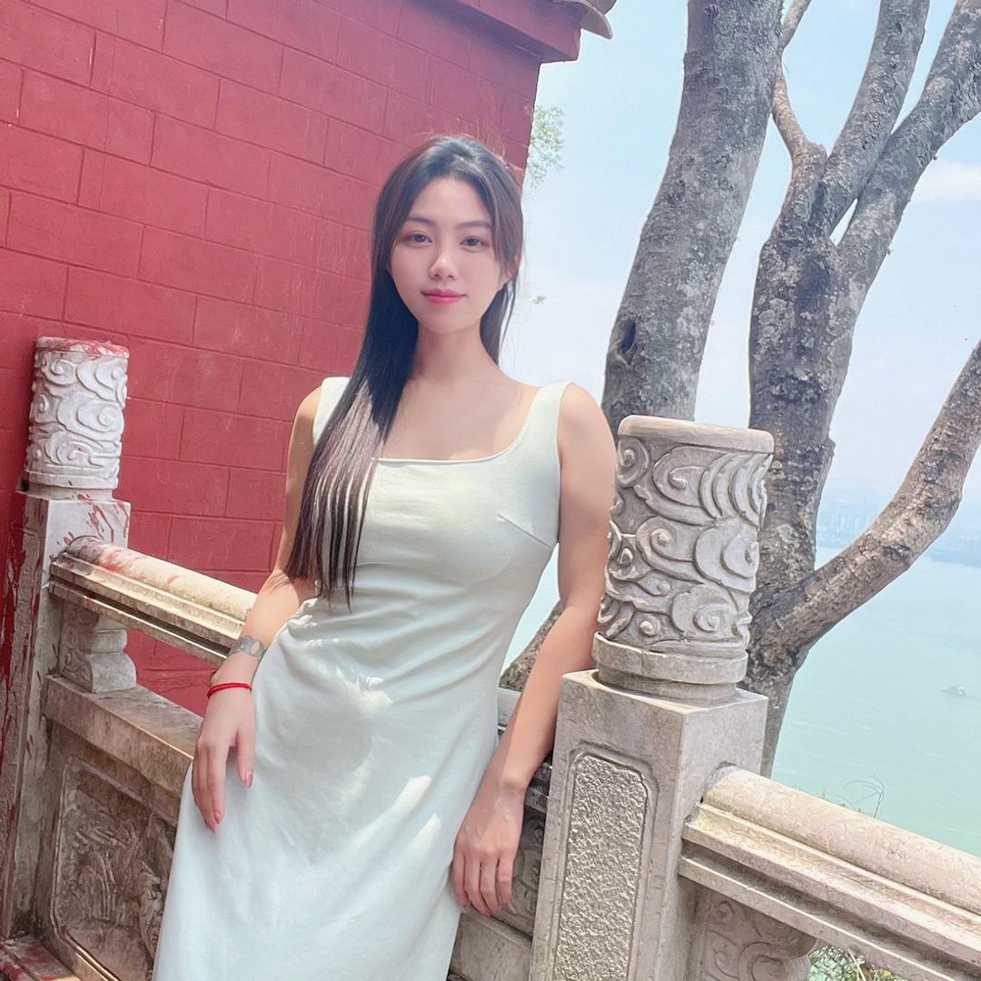 雅三三