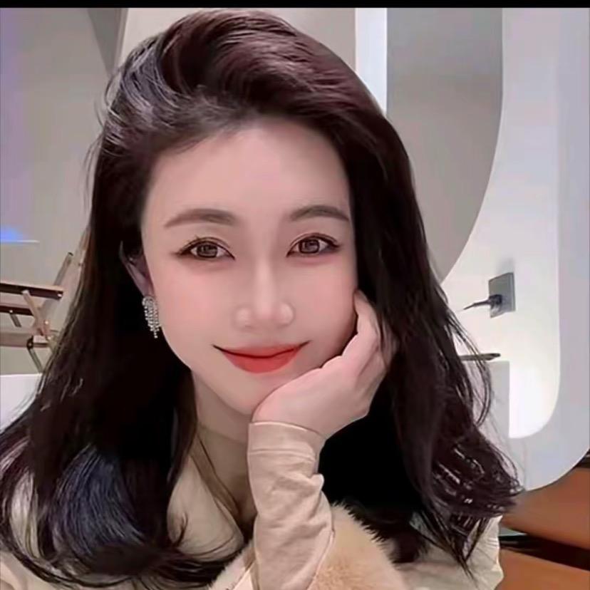 一同：（轻奢女装)