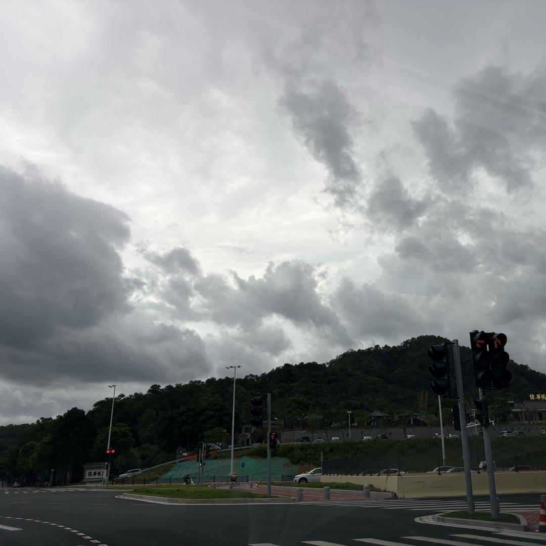 路边的野草我就采