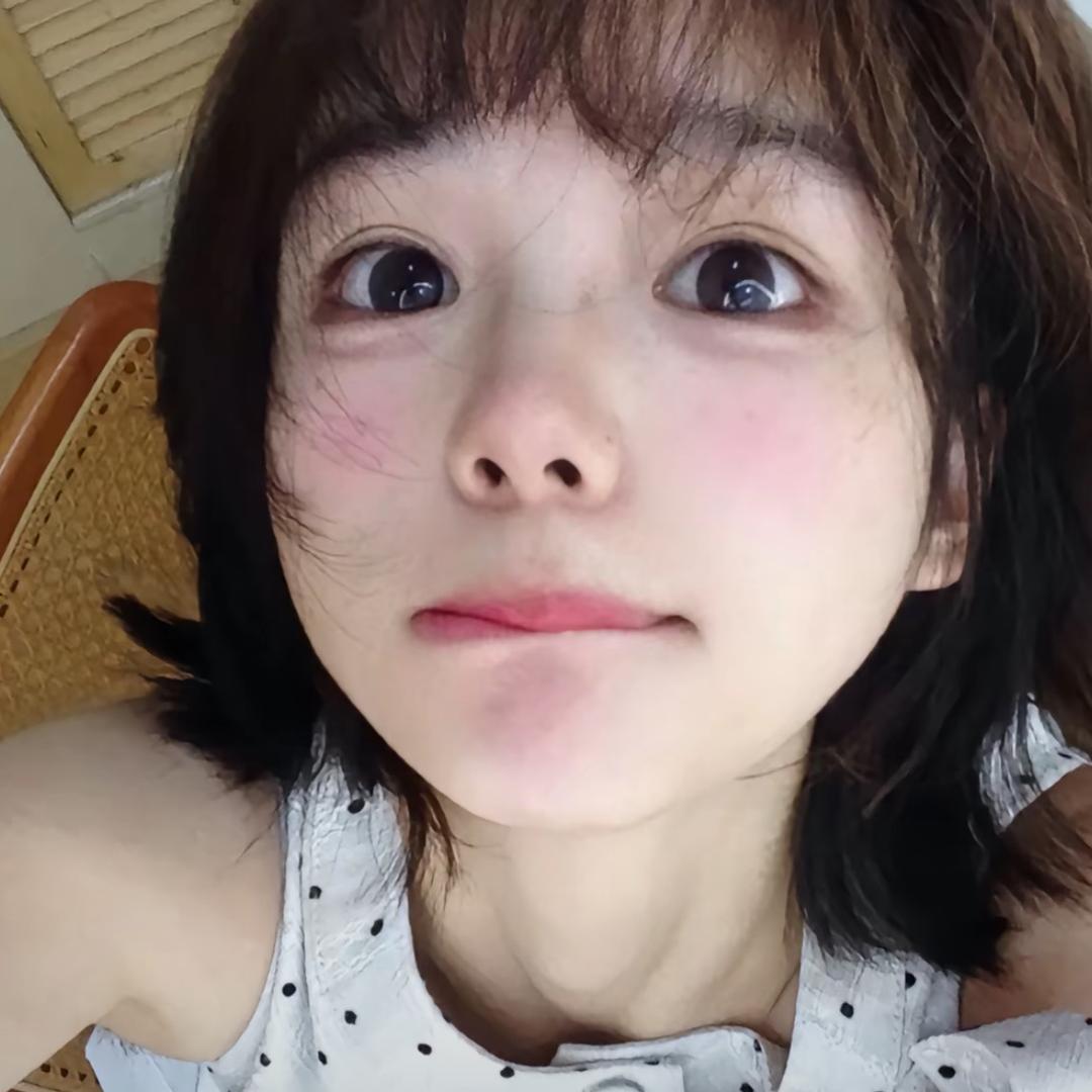 右眼爱流泪