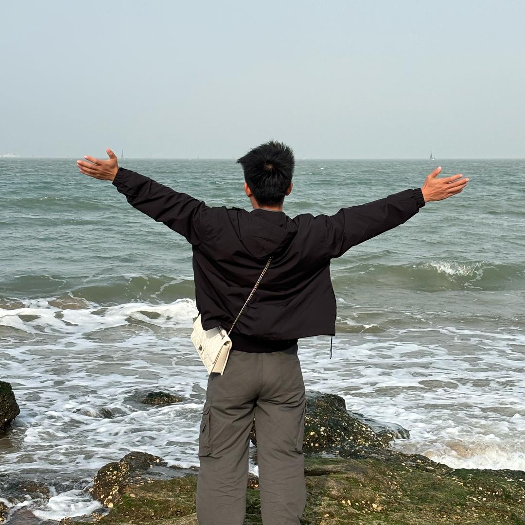 小林努力挣钱💪