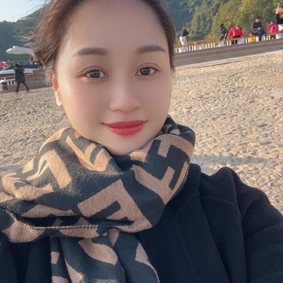 英宝儿