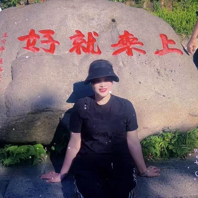 小玲棋牌🀄️💰💰💰