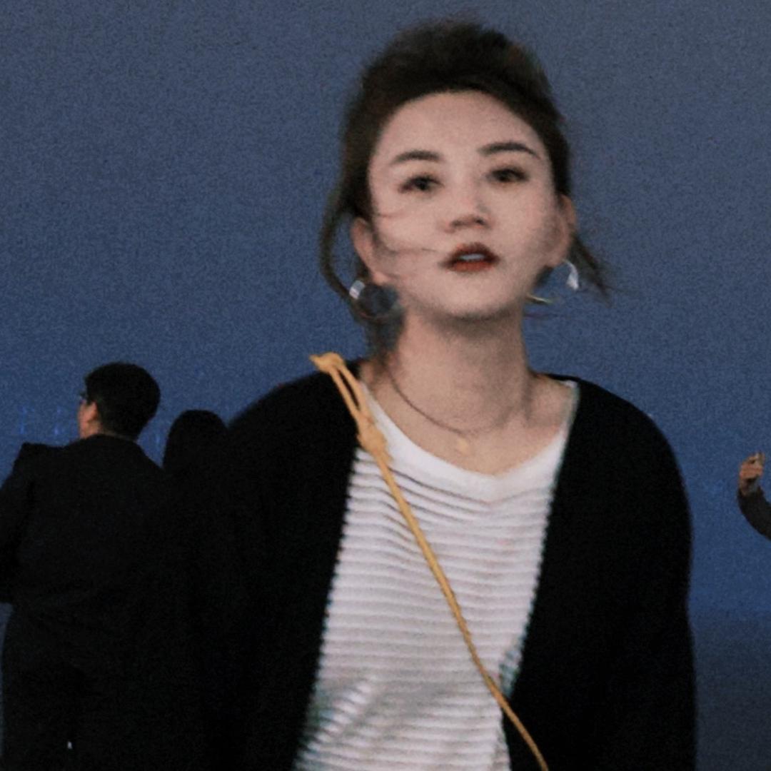 多金女孩