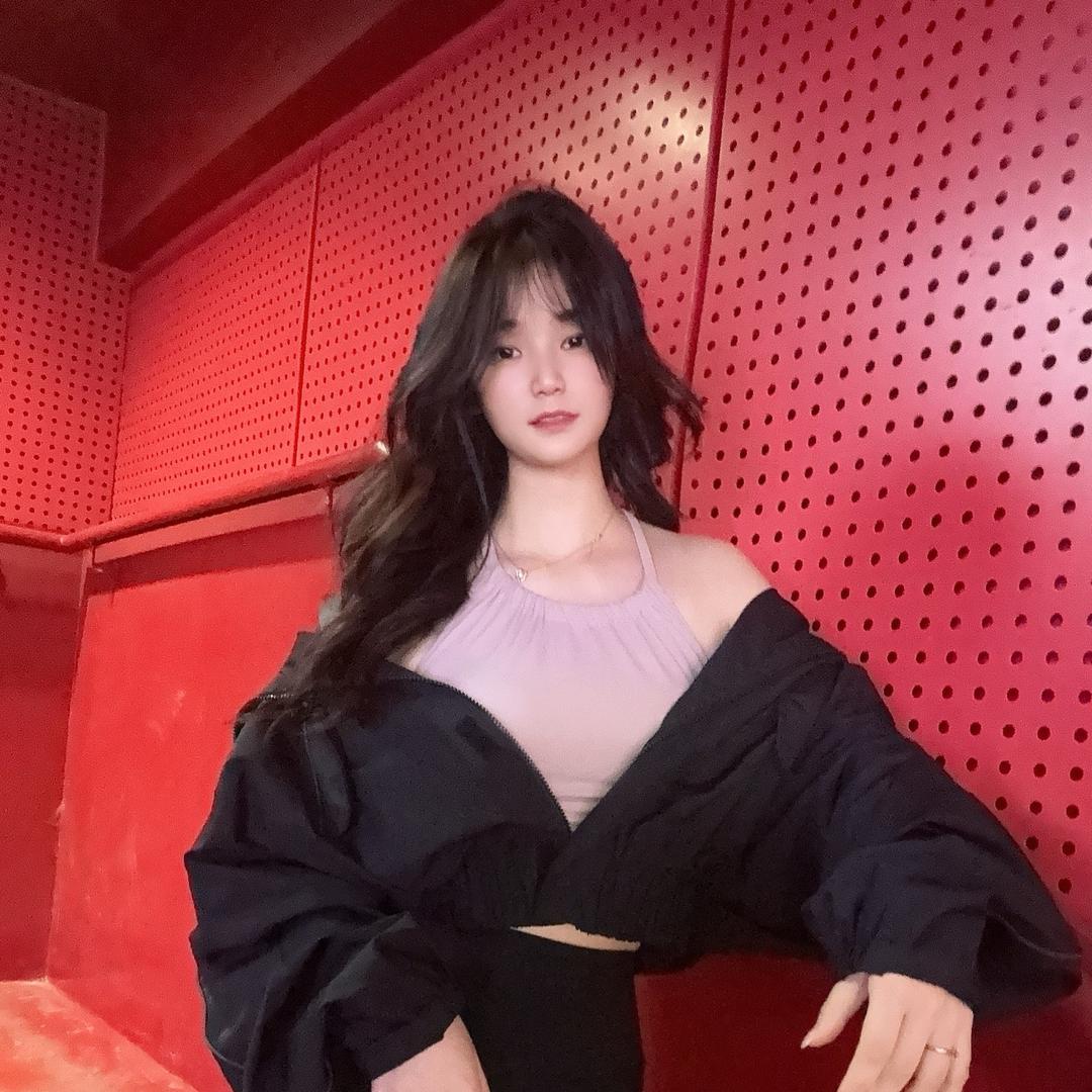 დ᭄乖一点🖤