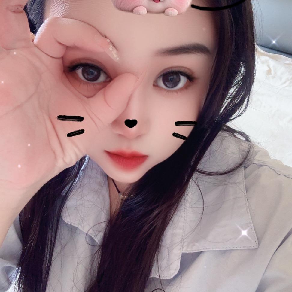 捂着心脏说胃疼