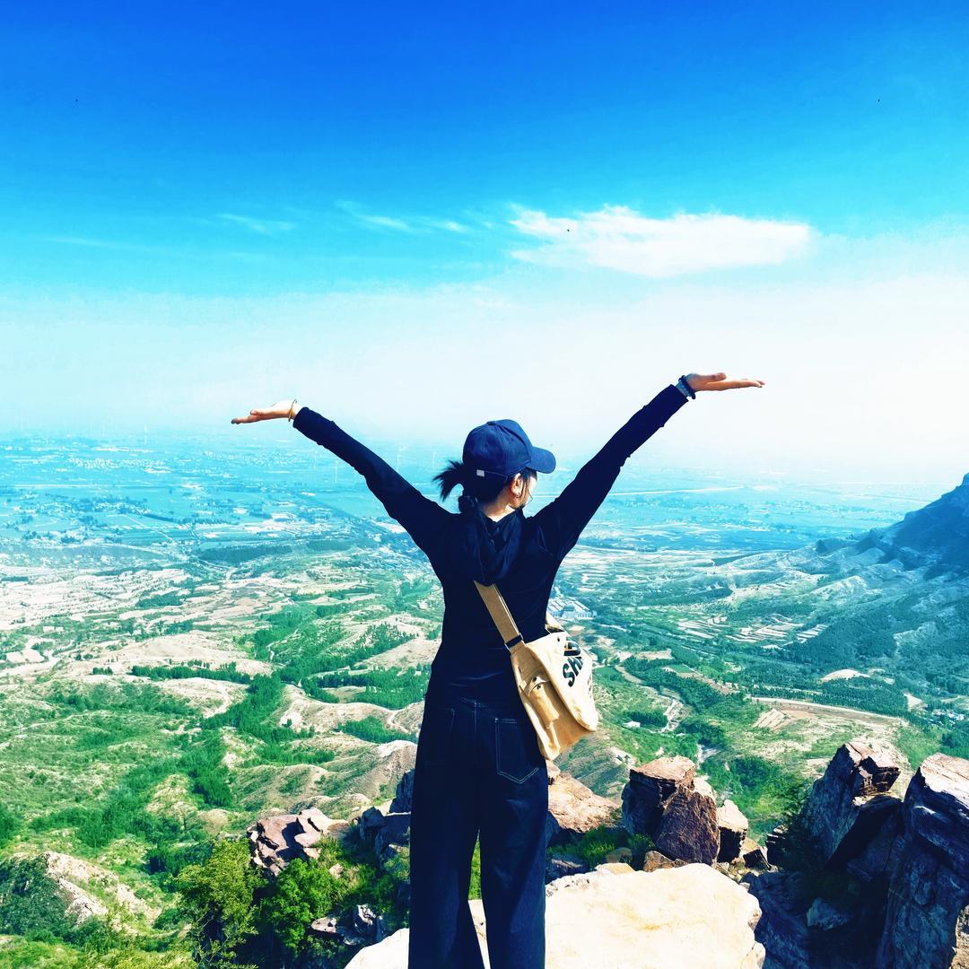 你叫什么名字？？