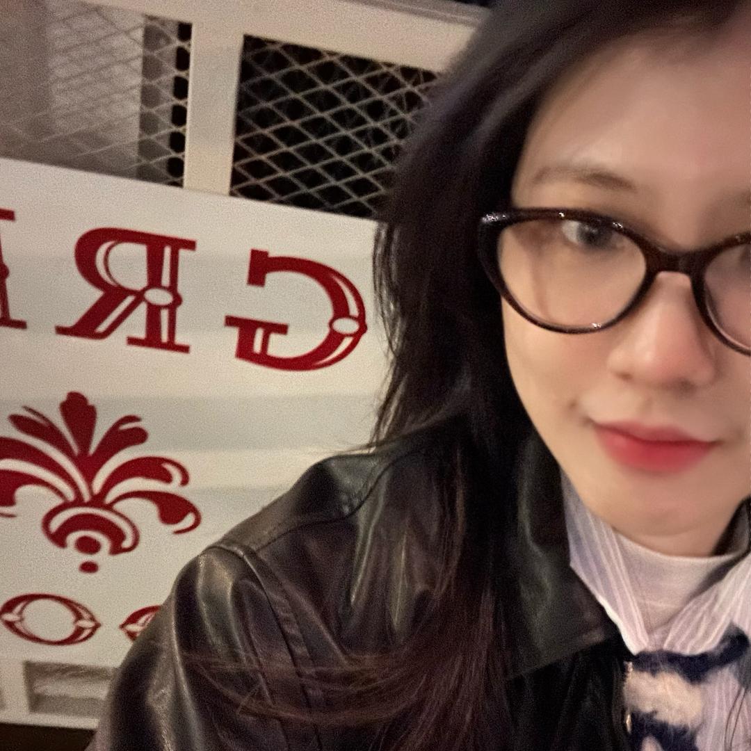 草莓奶油卷