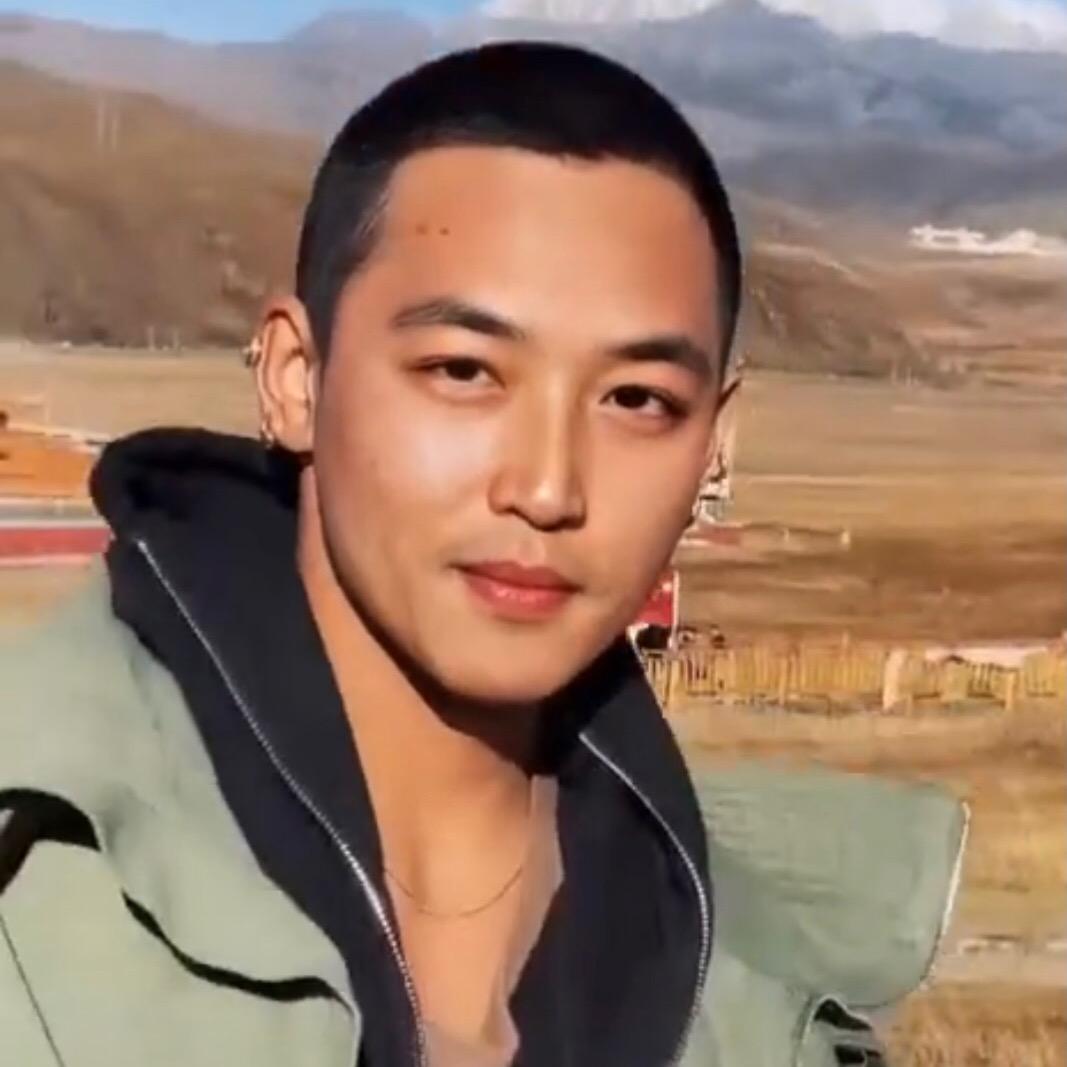 青旅劳动路北门市徐钰城