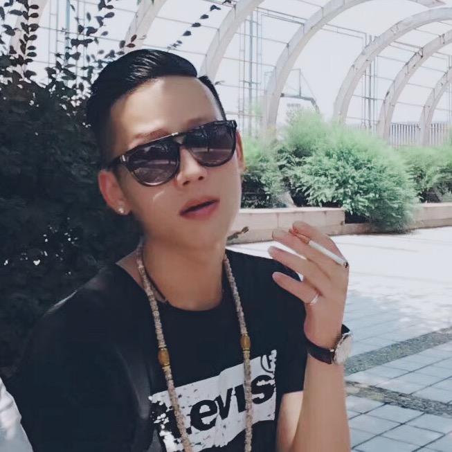 𝙁𝙧𝙚𝙚𝙙𝙤𝙢🐼.萧