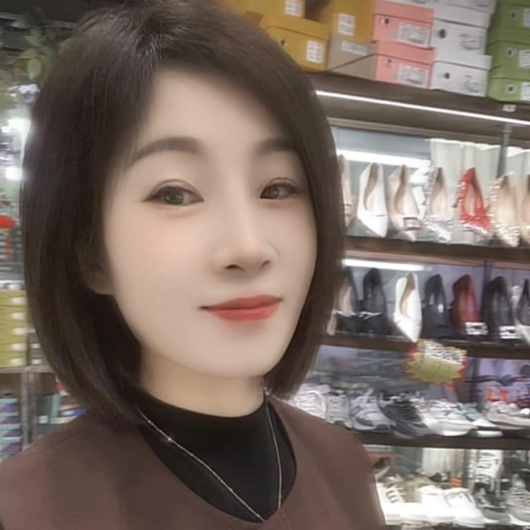 蓝姐～沭阳蓝天国际商贸城～四叶草女鞋