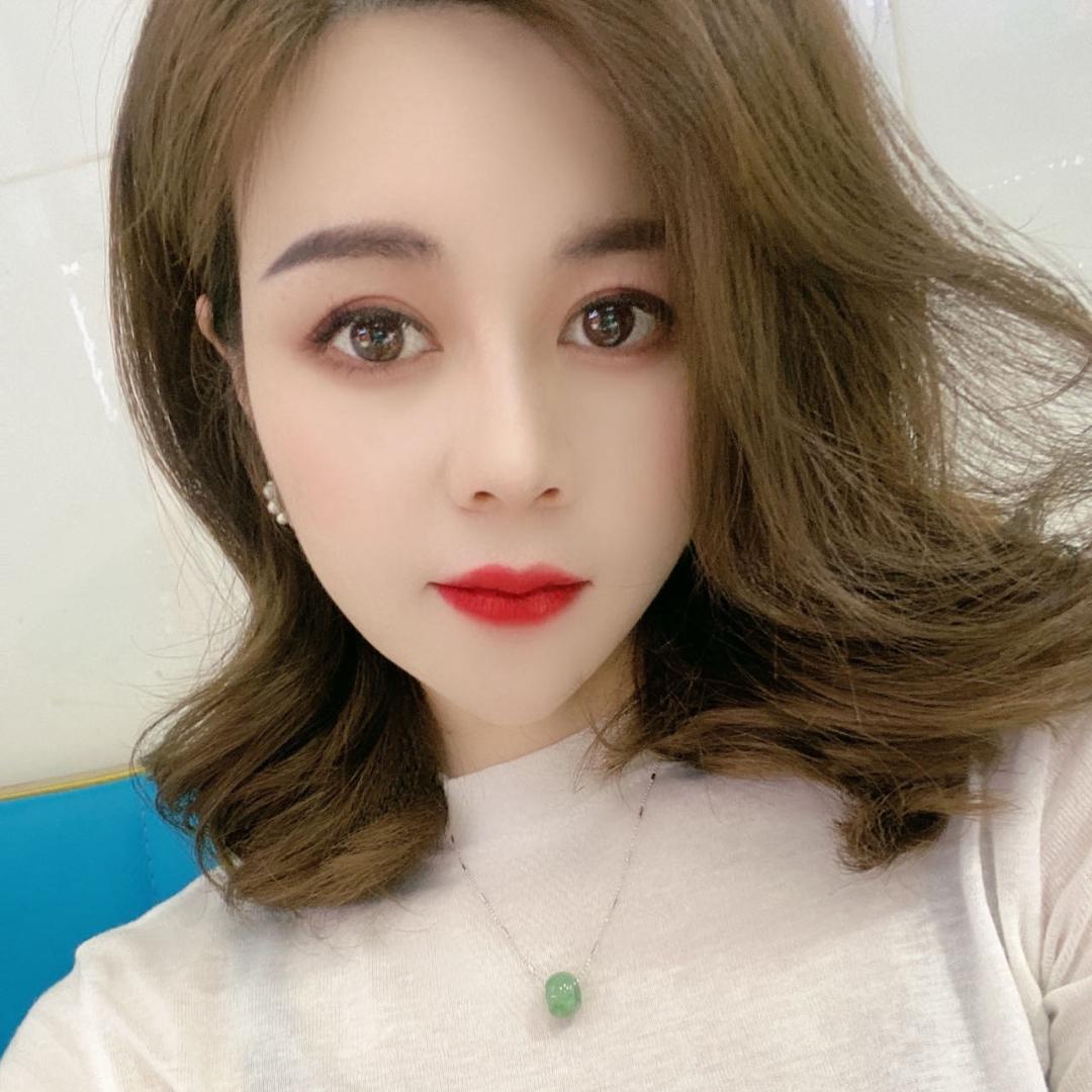 佐岸女装1