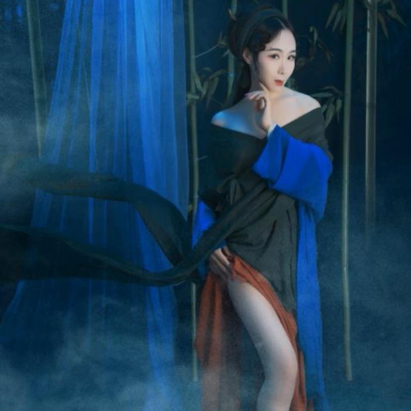 @珍戴劲
